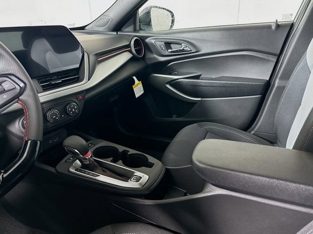 New 2026 Chevrolet Trax RS w/ Driver Confidence Package image 9