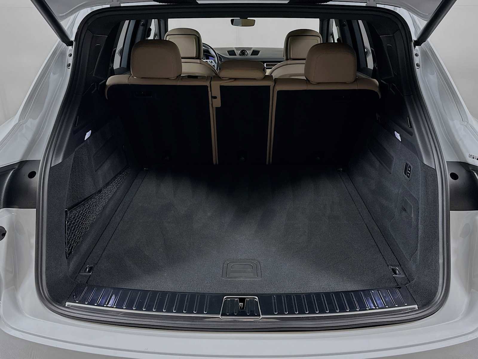 Certified 2022 Porsche Cayenne E-Hybrid image 10