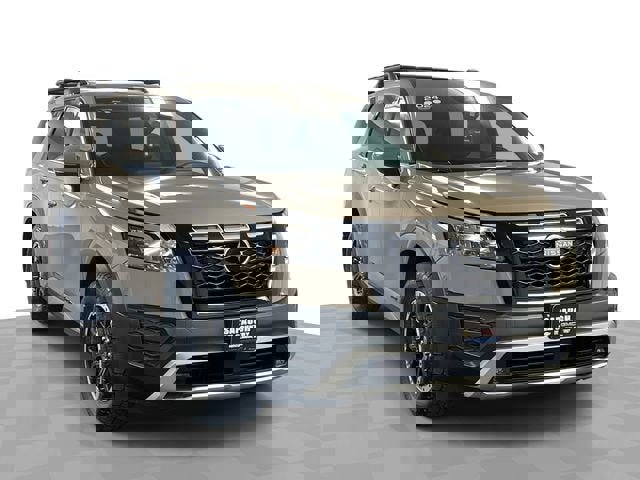 Used 2024 Nissan Pathfinder Rock Creek image 1