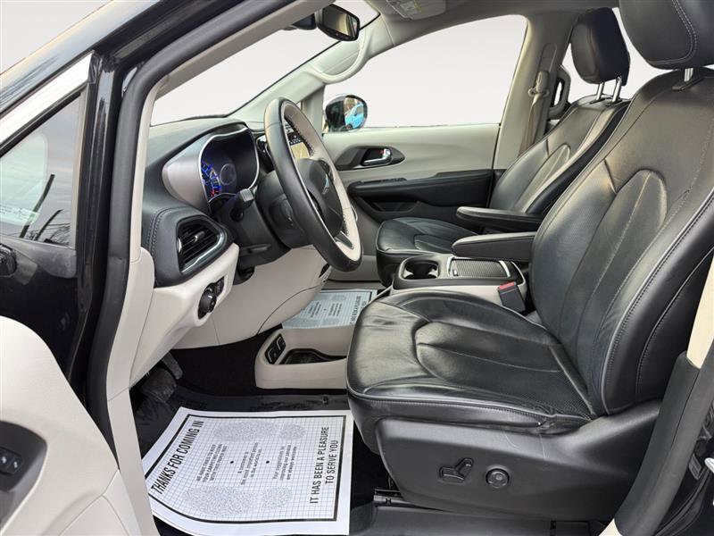Used 2019 Chrysler Pacifica Limited w/ Advanced Safetytec Group image 10