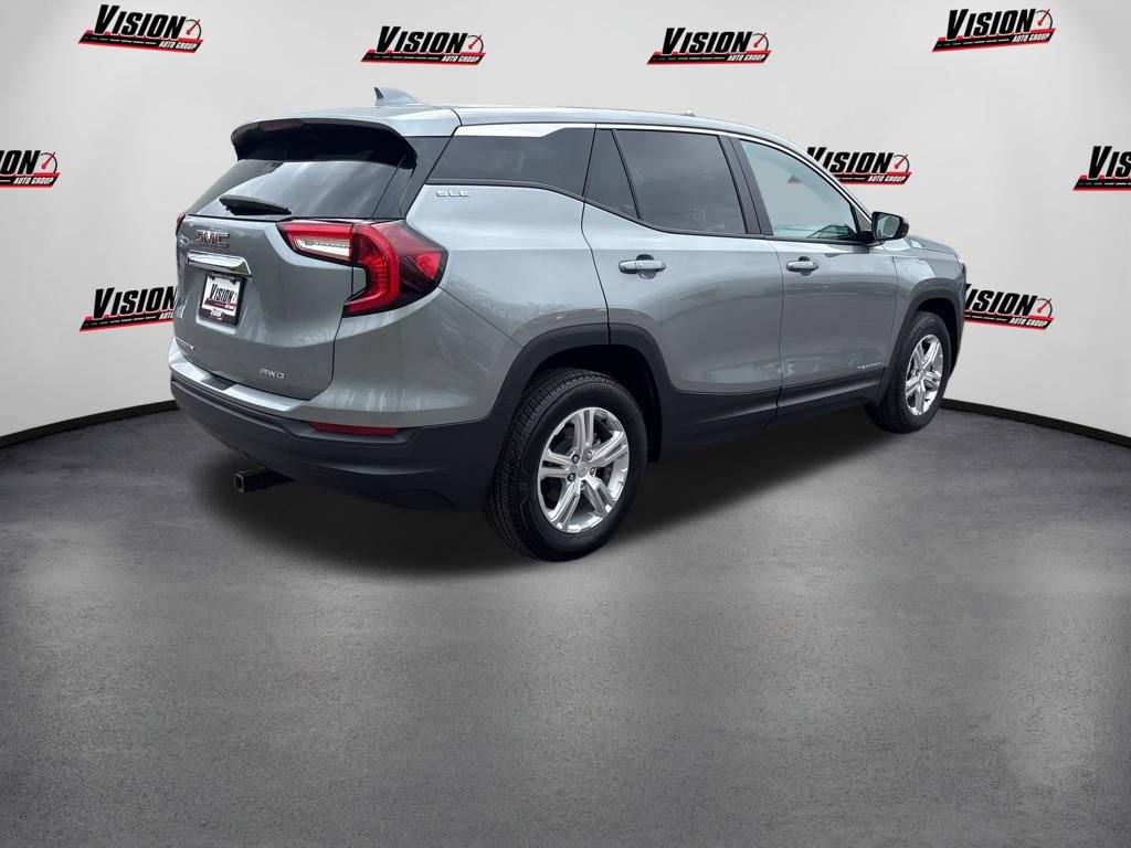 Used 2024 GMC Terrain SLE AWD/4WD image 5