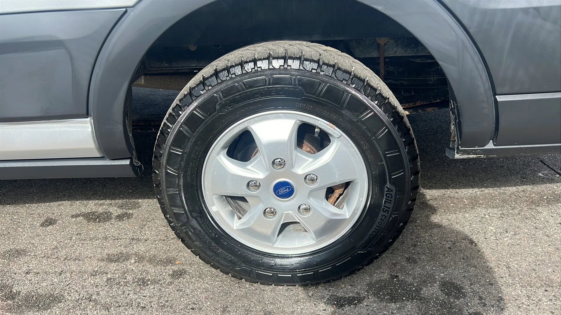 Used 2018 Ford Transit 350 XLT image 11