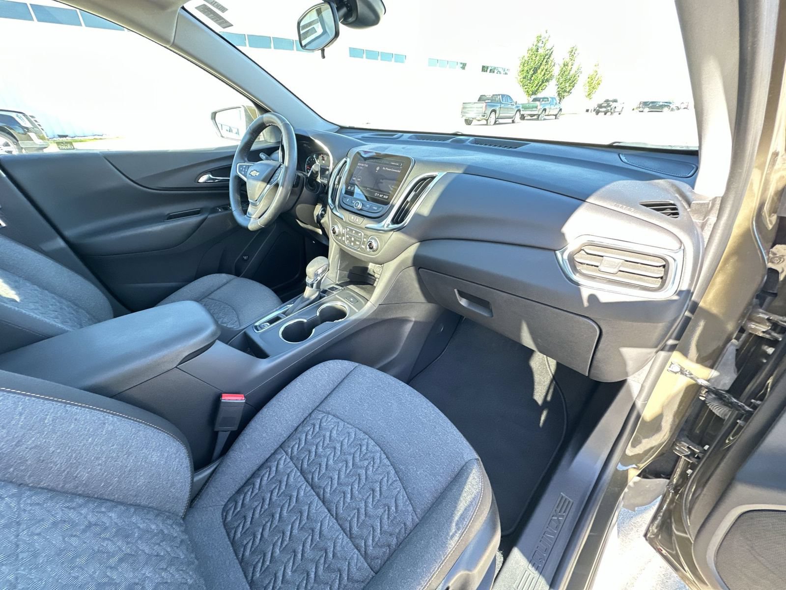 Used 2024 Chevrolet Equinox LT AWD/4WD image 28