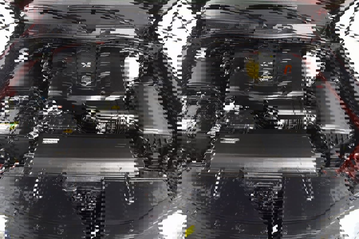 Used 2024 Nissan Armada Platinum w/ Captain's Chairs Package image 60