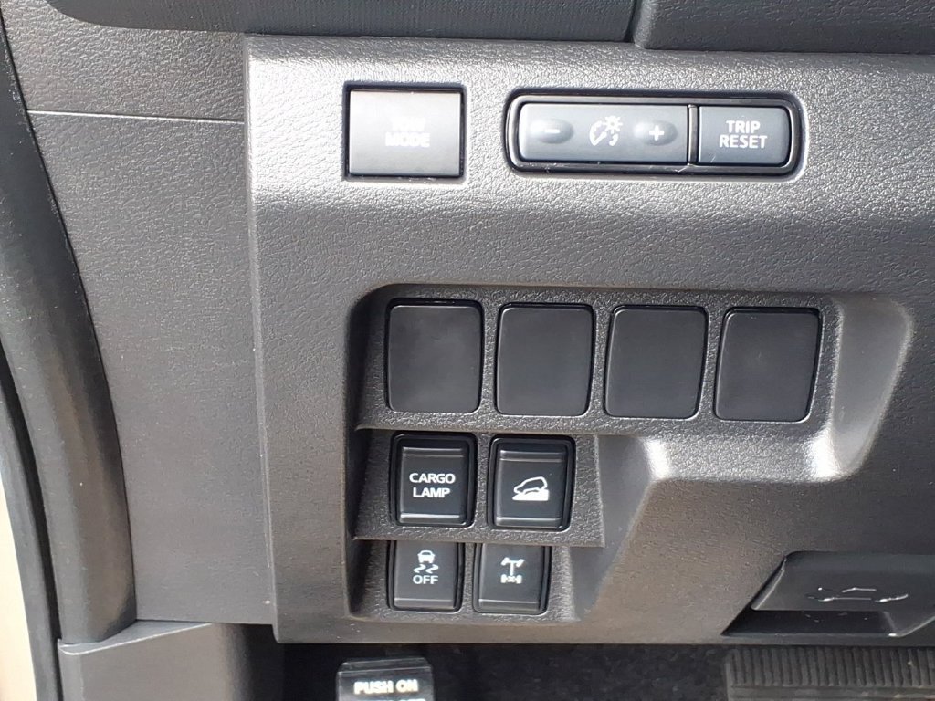 Used 2024 Nissan Frontier PRO-4X w/ Off-Road Protection Package AWD/4WD image 5