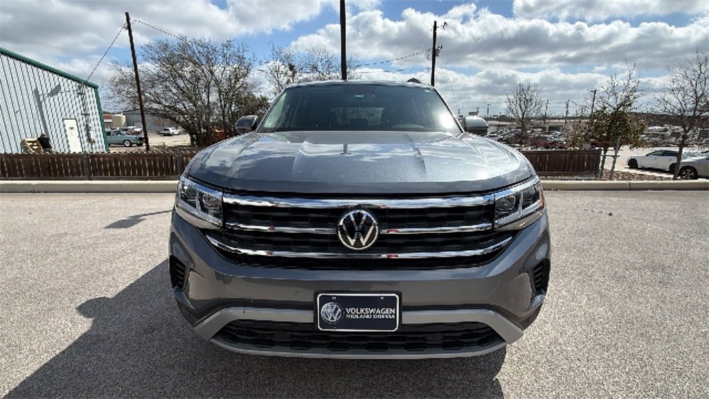 Used 2022 Volkswagen Atlas SE image 2