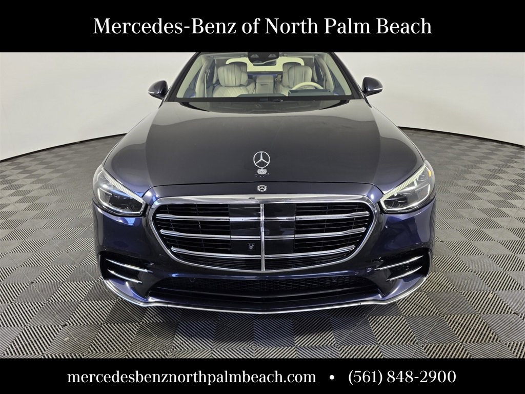 Used 2022 Mercedes-Benz S 580 4MATIC Sedan image 2