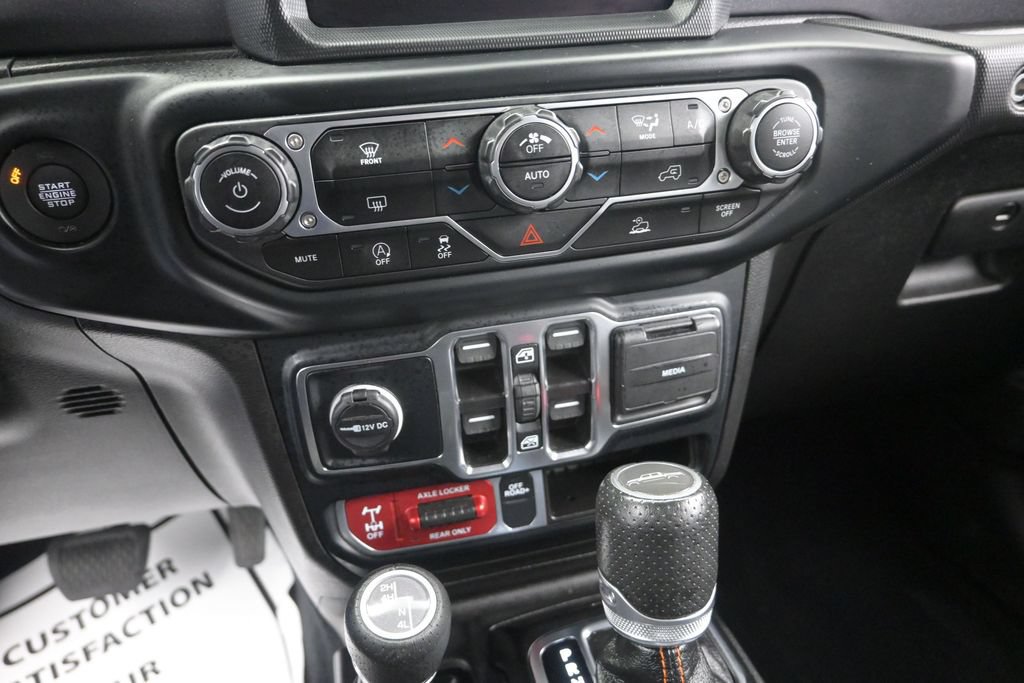 Used 2023 Jeep Gladiator Mojave w/ LED Lighting Group AWD/4WD image 13