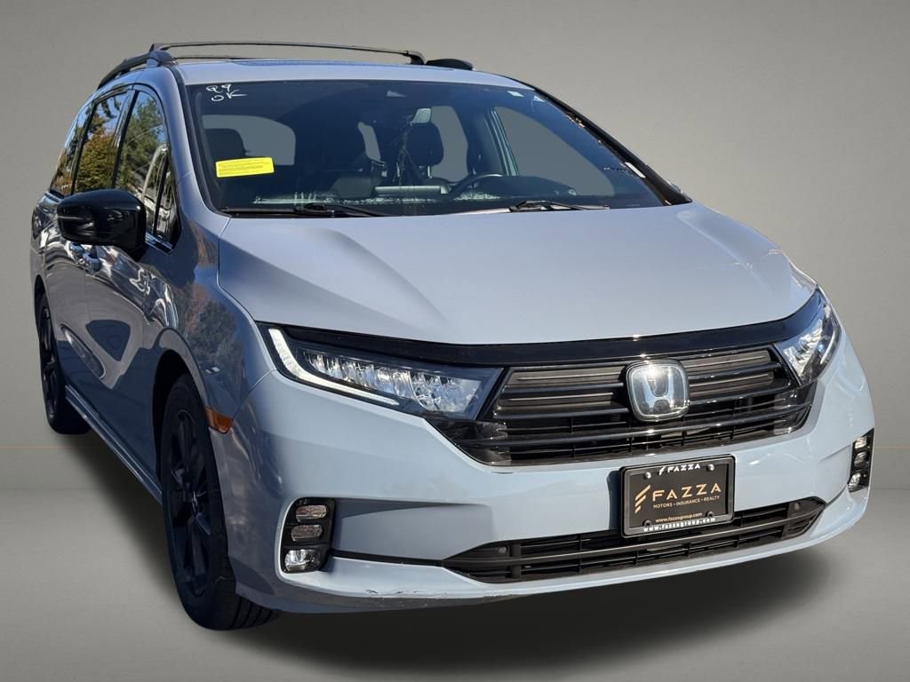 Used 2023 Honda Odyssey Sport image 8