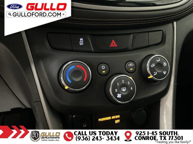 Used 2017 Chevrolet Trax LT w/ LT Convenience Package FWD image 27