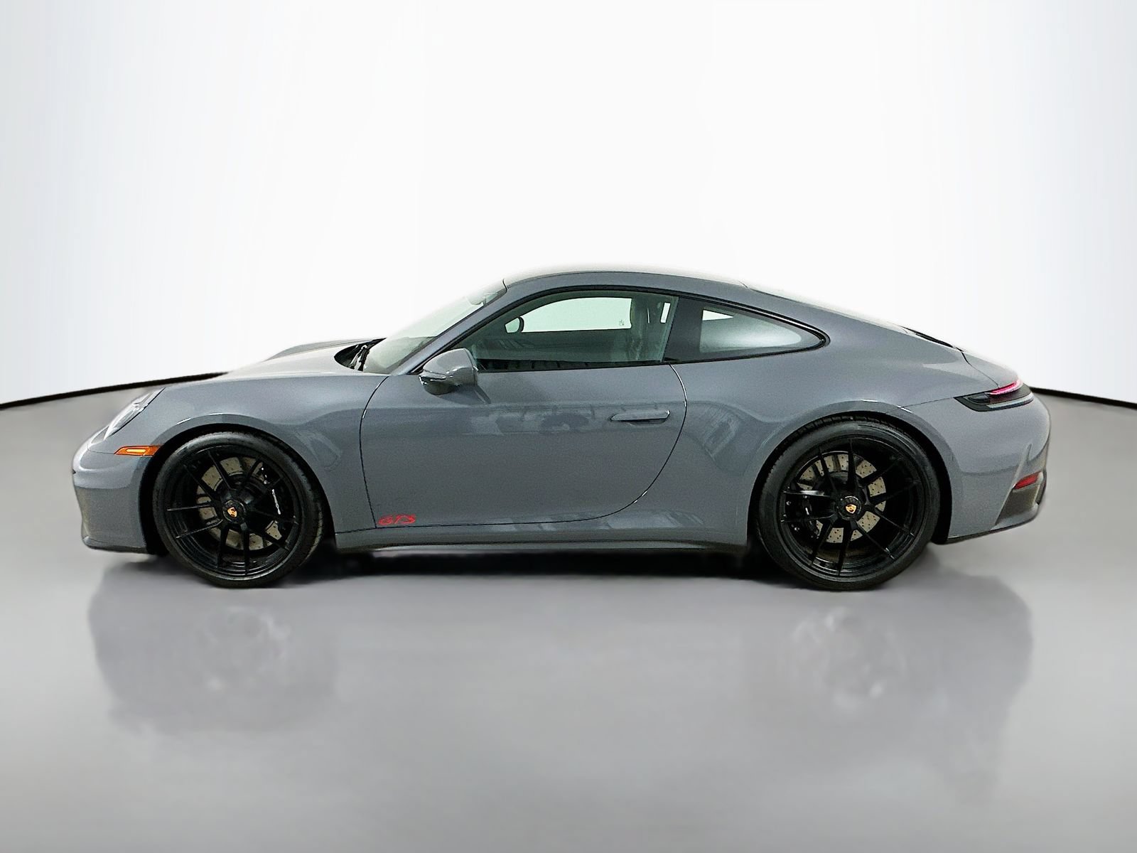 Used 2026 Porsche 911 Carrera GTS RWD image 8