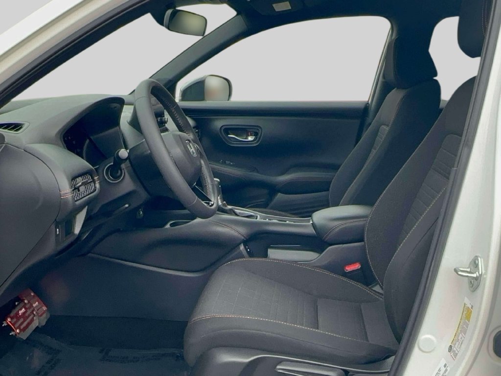 Certified 2025 Honda HR-V Sport image 13