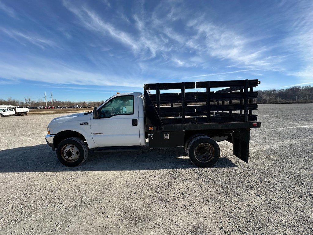 Used 2004 Ford F450 XL image 4