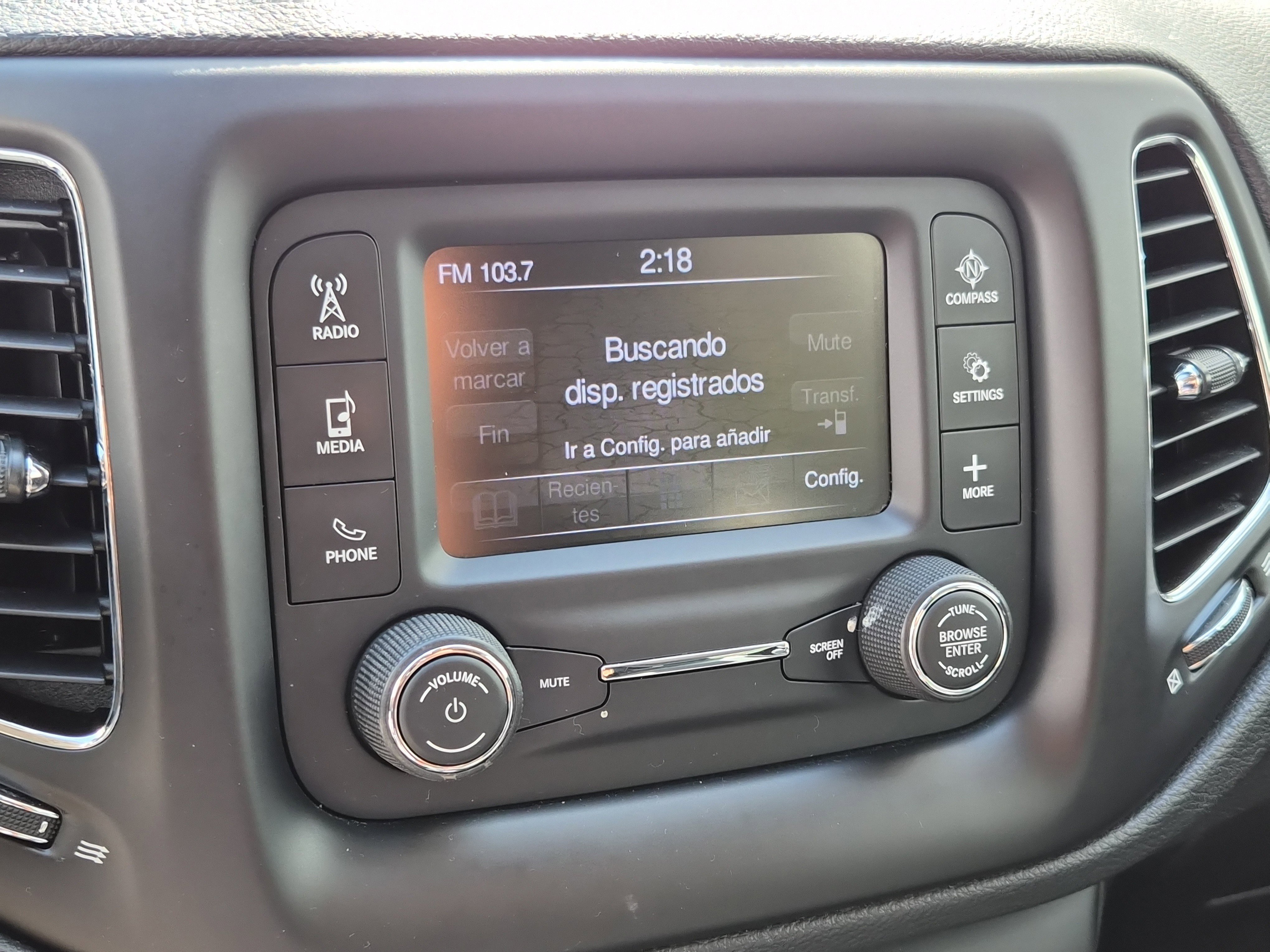 Used 2018 Jeep Compass Latitude w/ Cold Weather Group image 27