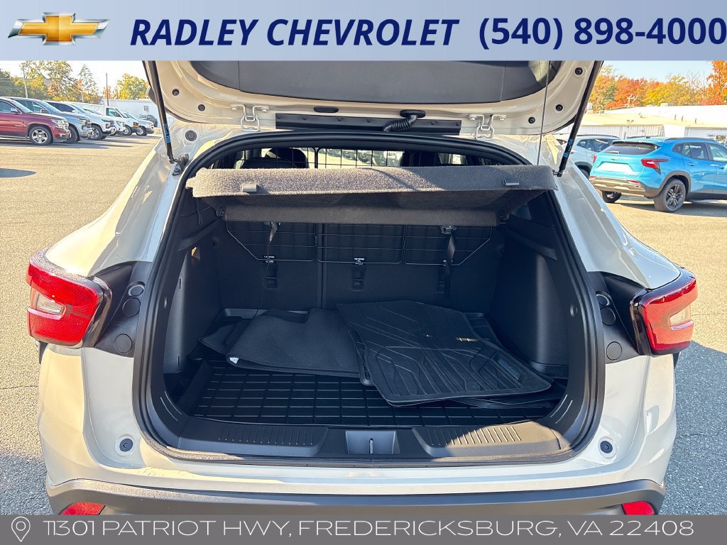 Certified 2026 Chevrolet Trax RS FWD image 14