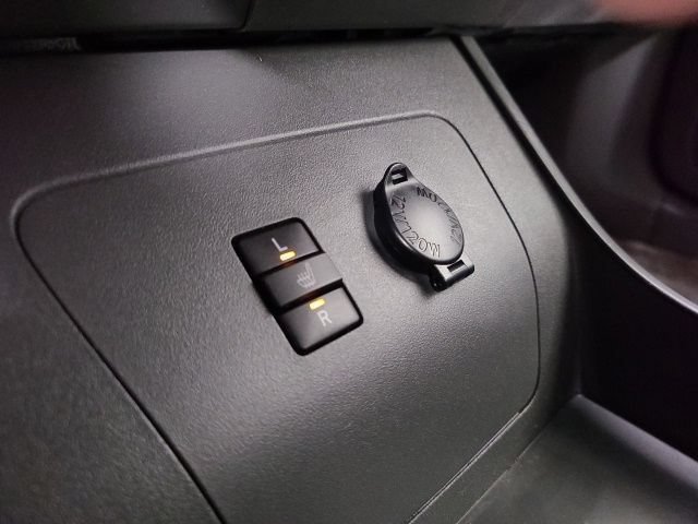 Used 2011 Toyota Prius Four FWD image 27