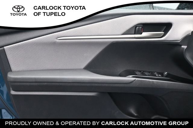 Used 2025 Toyota Camry SE FWD image 25