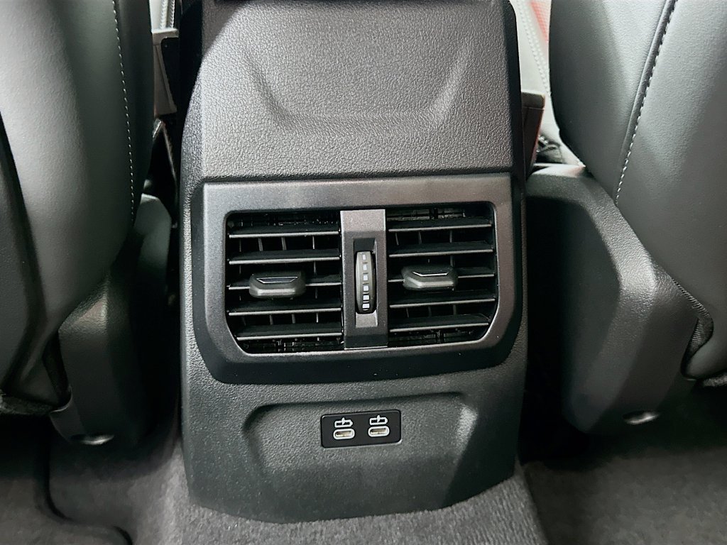 Used 2026 BMW 228i xDrive w/ Technology Package AWD/4WD image 18