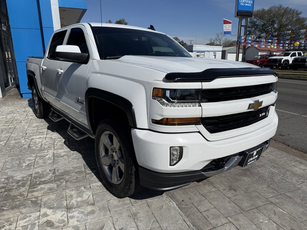 Used 2018 Chevrolet Silverado 1500 LT w/ Texas Edition image 5