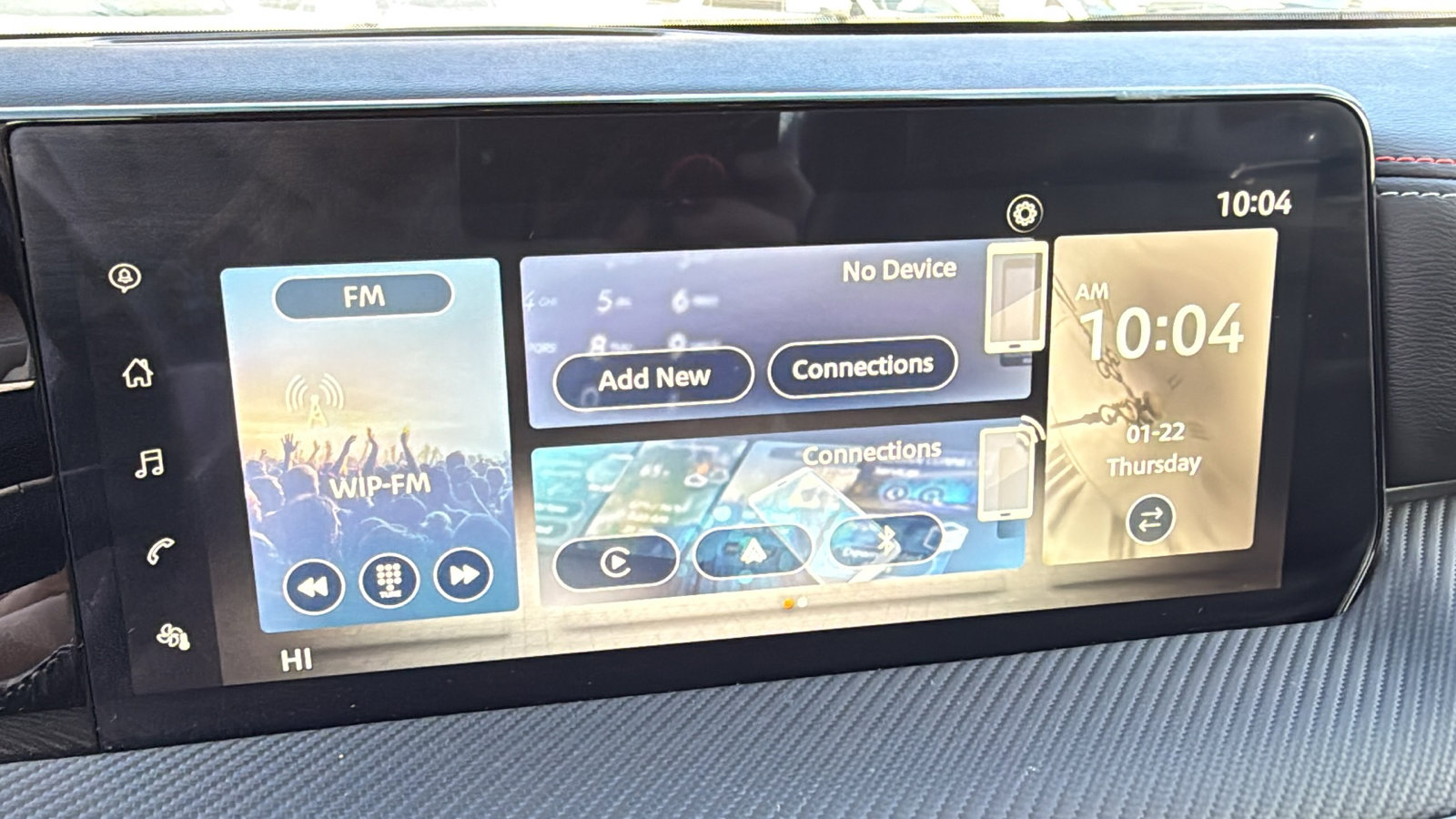 Certified 2025 Nissan Kicks SR image 13