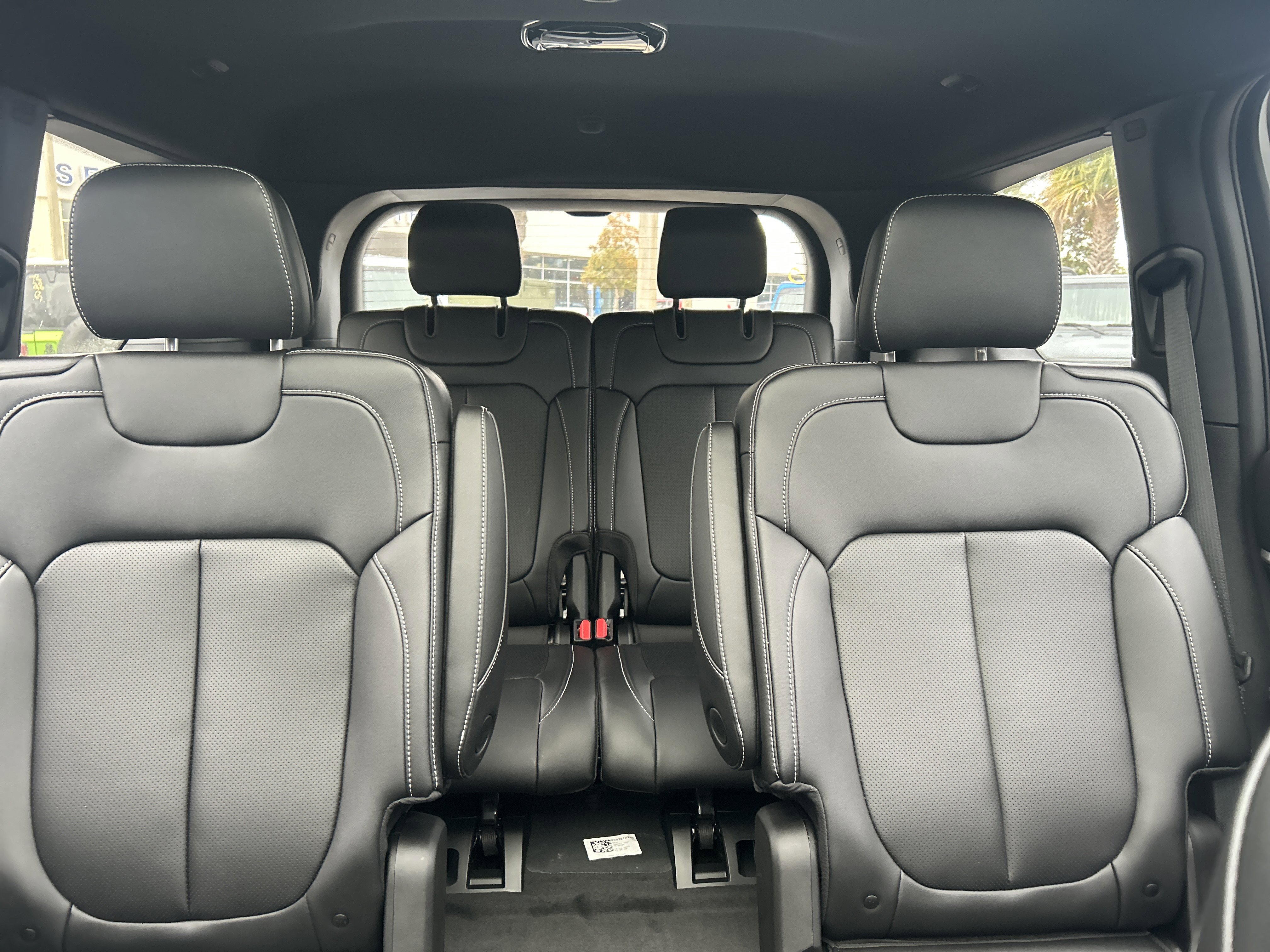 New 2025 Jeep Grand Cherokee L Limited w/ Luxury Tech Group II image 16