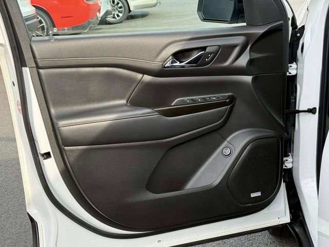 Certified 2021 GMC Acadia AT4 w/ Trailering Package AWD/4WD image 8