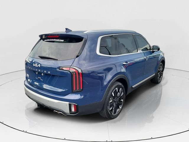 Used 2024 Kia Telluride SX w/ Towing Package FWD image 32