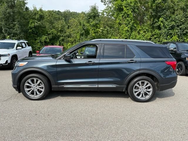 Used 2023 Ford Explorer Limited w/ Limited Technology Package AWD/4WD image 2