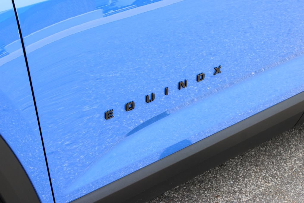 New 2026 Chevrolet Equinox RS w/ Convenience Package III FWD image 12