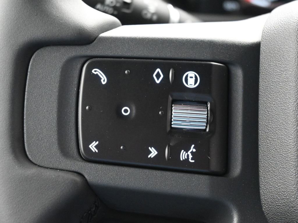 New 2026 Land Rover Defender 110 S image 18