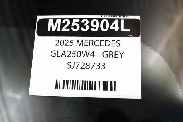 Certified 2025 Mercedes-Benz GLA 250 4MATIC image 32
