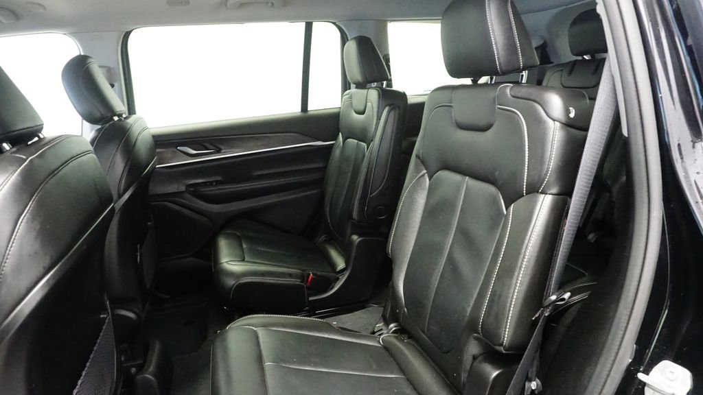 Certified 2023 Jeep Grand Cherokee L Limited image 22