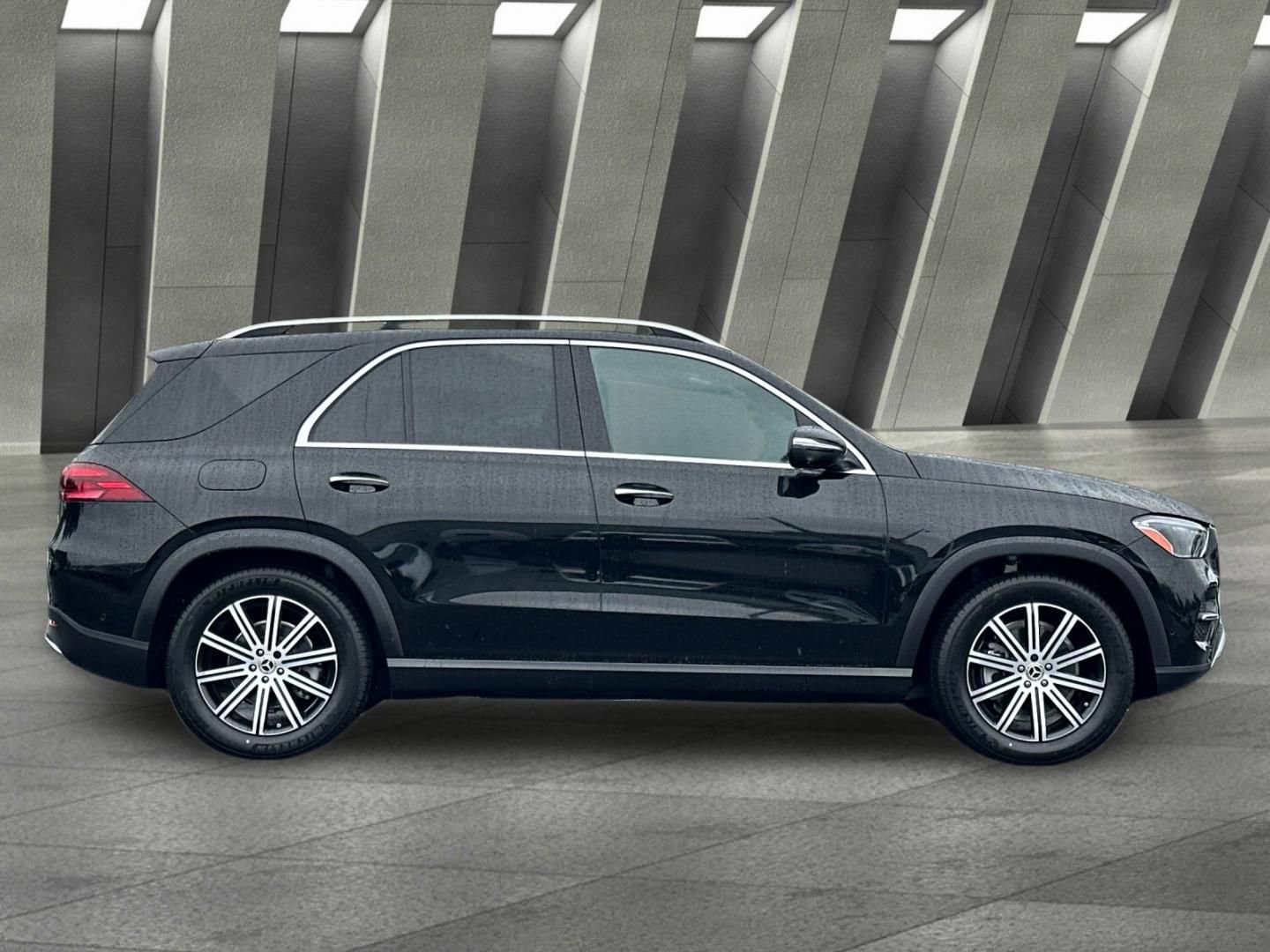 New 2026 Mercedes-Benz GLE 350 4MATIC image 3