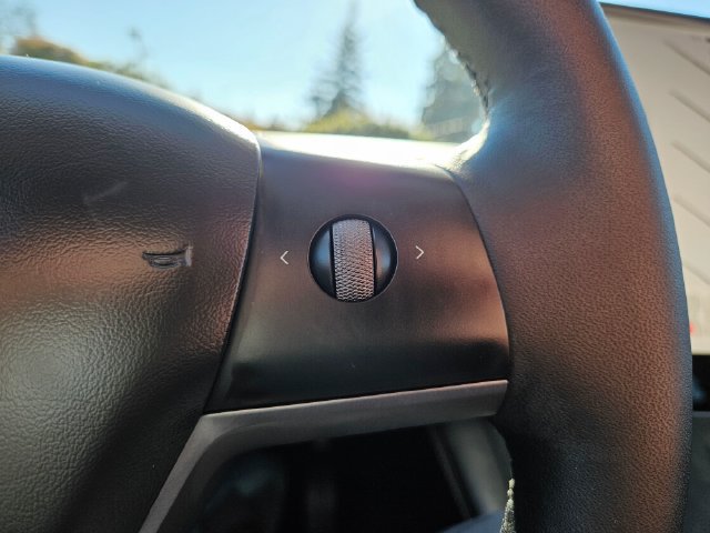 Used 2023 Tesla Model 3 Standard Range RWD image 31