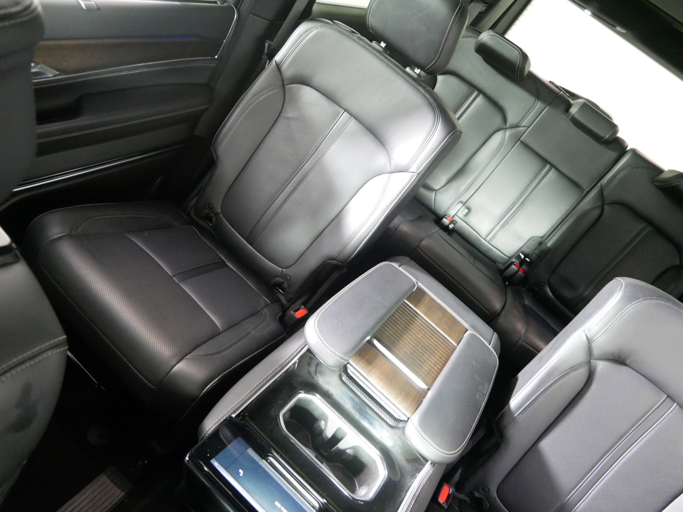 Used 2022 Jeep Grand Wagoneer Series I image 12