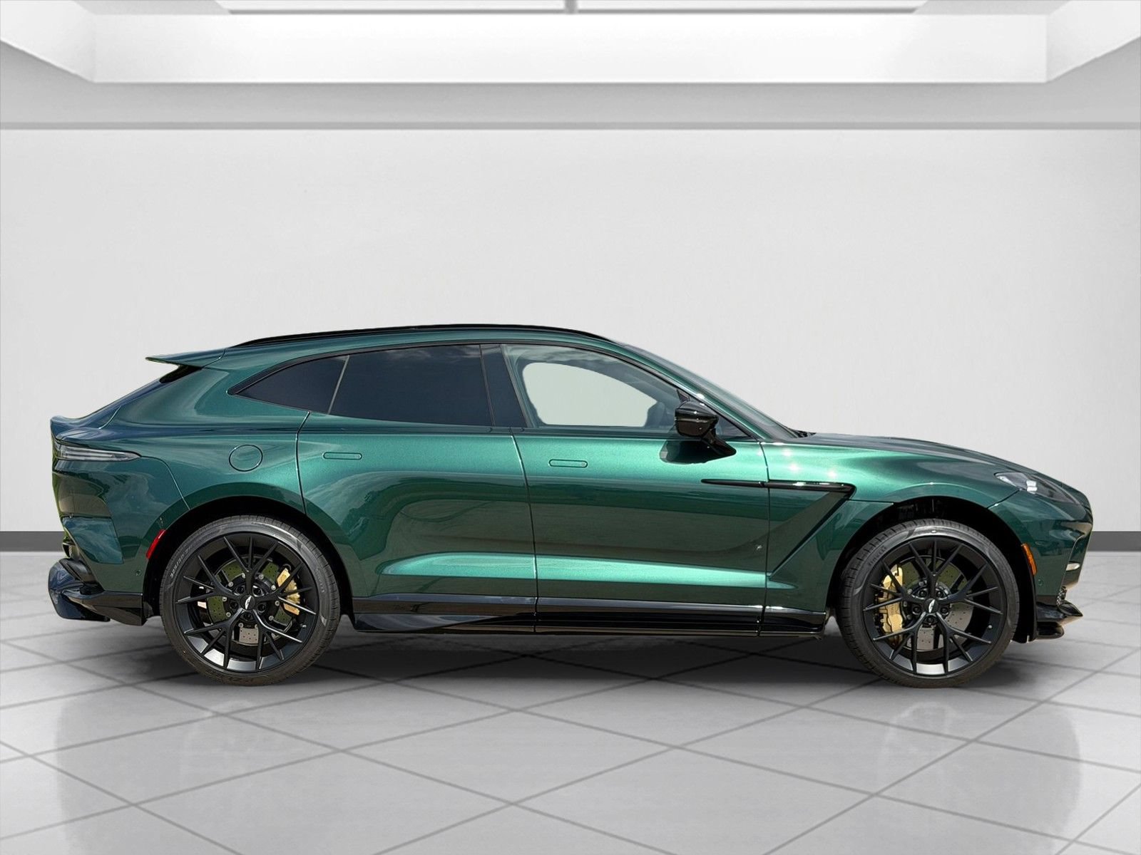 New 2026 Aston Martin DBX 707 AWD/4WD image 9