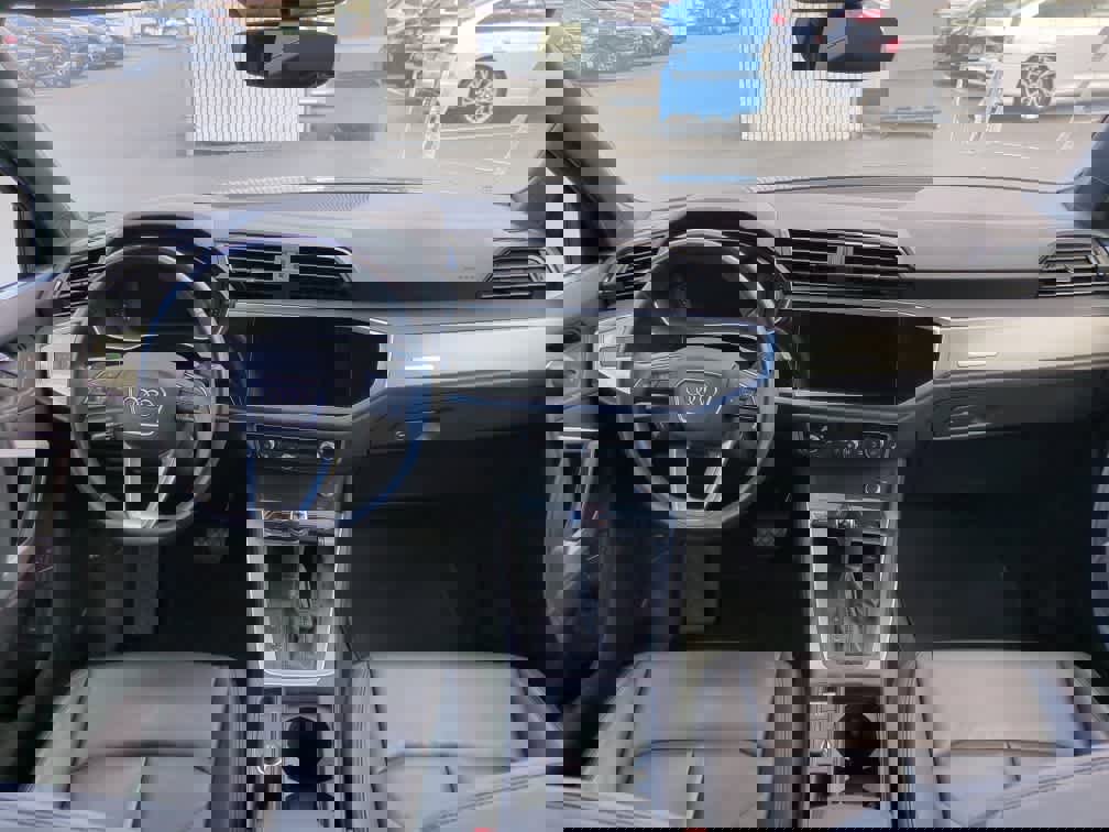 Used 2023 Audi Q3 2.0T Premium Plus image 5