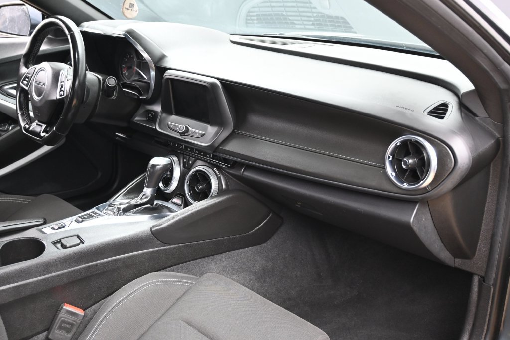 Used 2023 Chevrolet Camaro LT RWD image 31