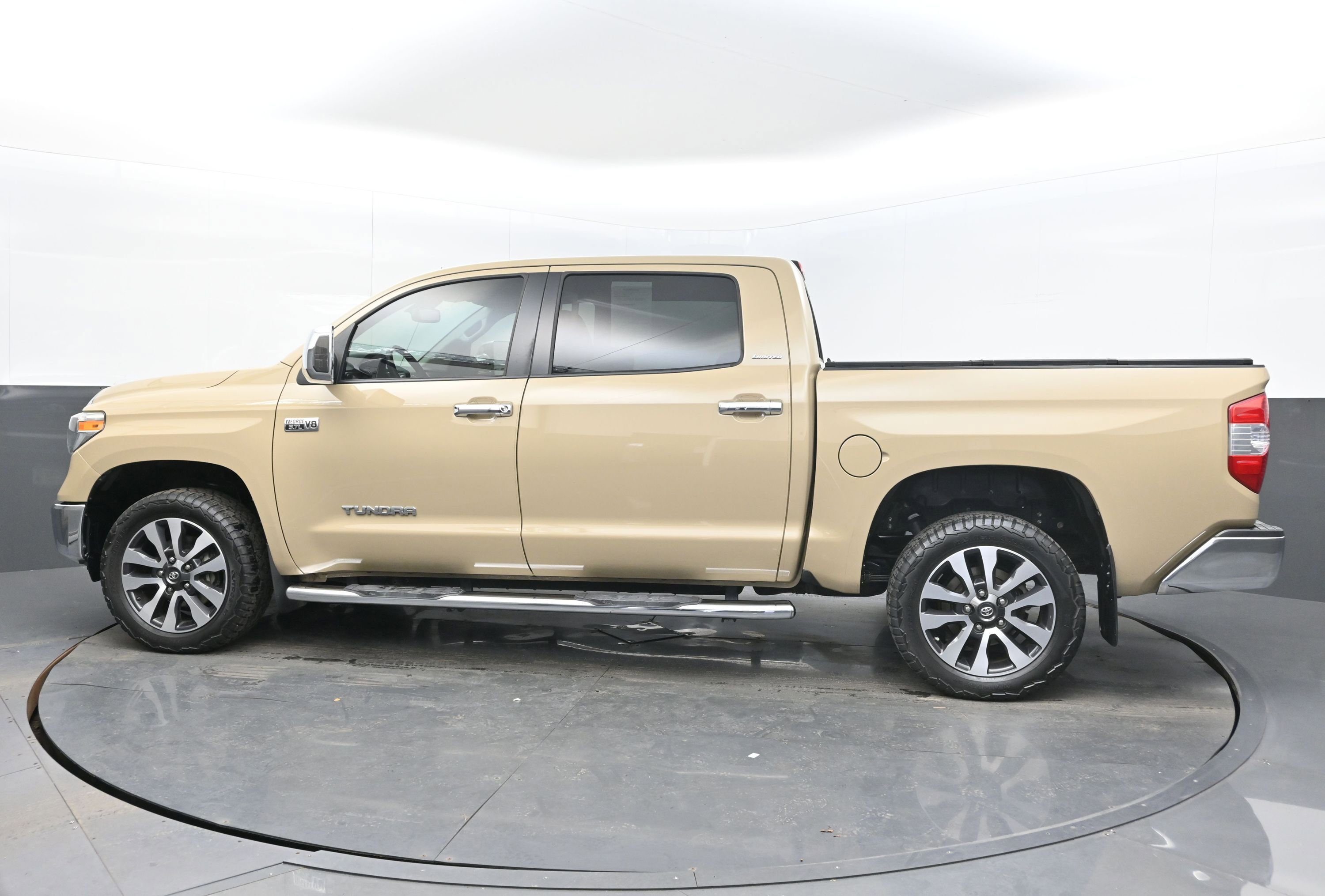 Used 2019 Toyota Tundra Limited image 5