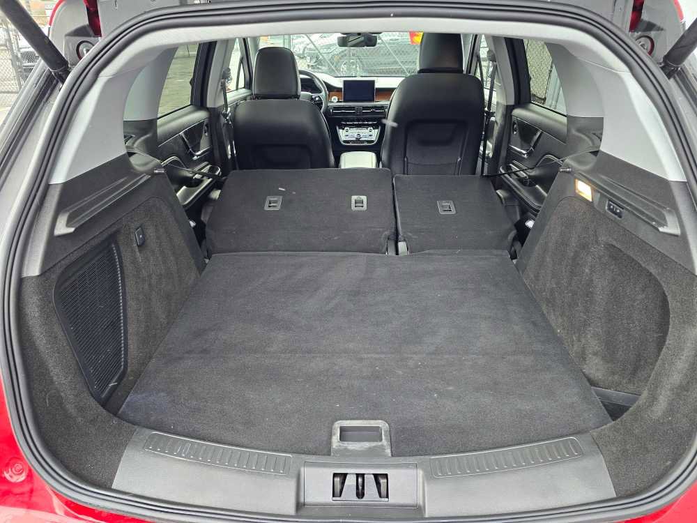 Used 2022 Lincoln Corsair Reserve w/ Equipment Group 201A image 35