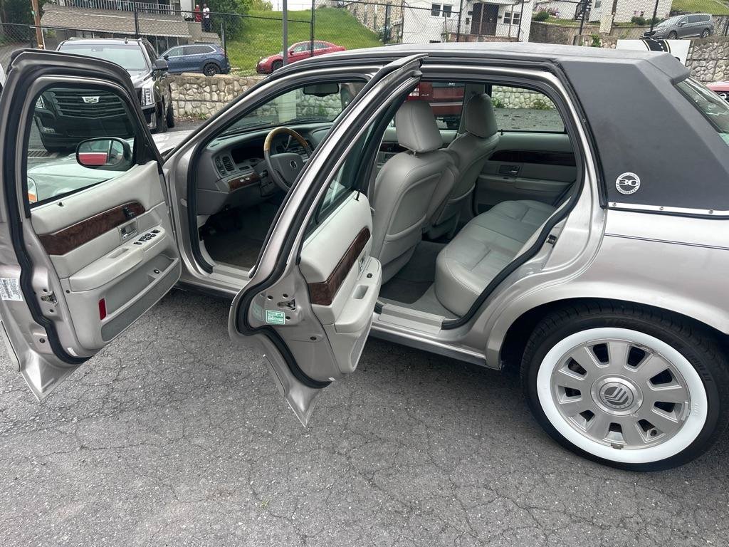 Used 2005 Mercury Grand Marquis LS RWD image 17