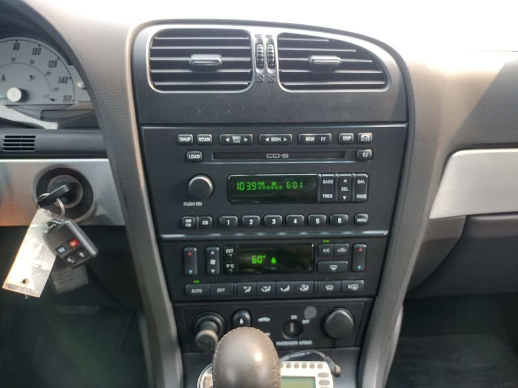 Used 2002 Ford Thunderbird RWD image 17