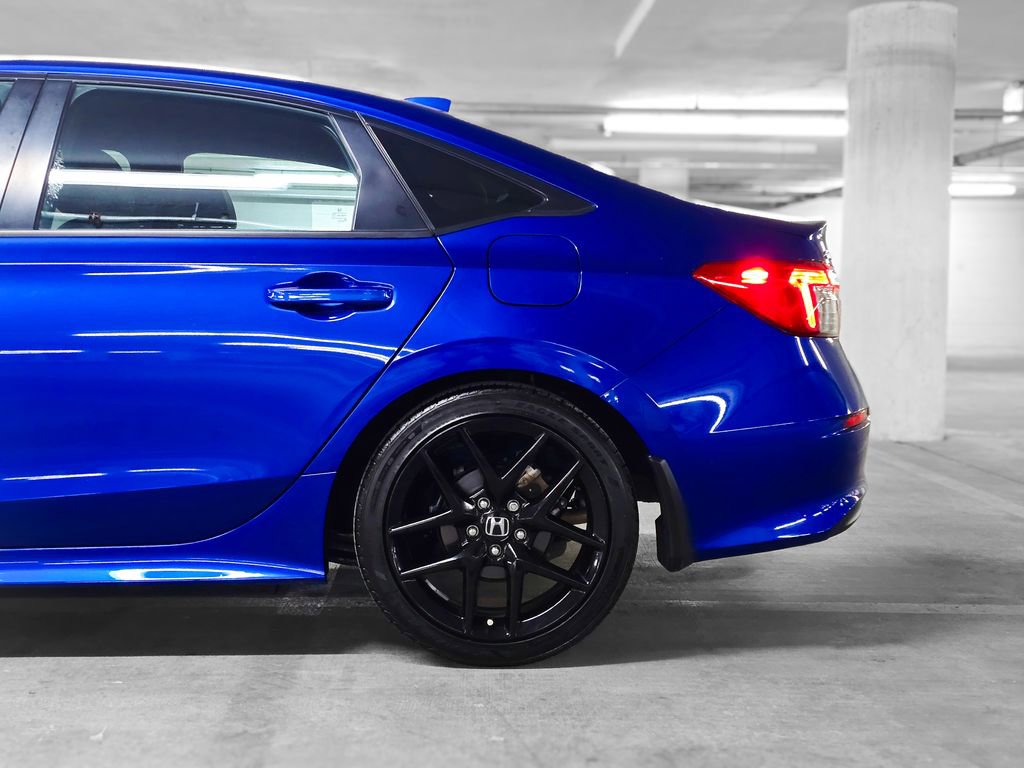 Used 2023 Honda Civic Sport image 17