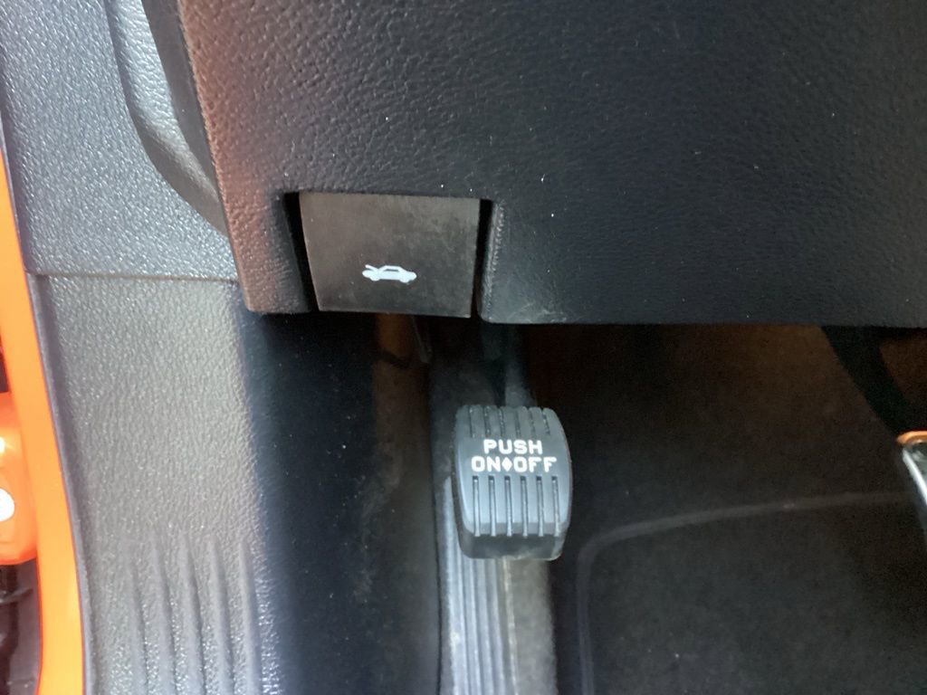 Used 2019 Dodge Challenger SRT Hellcat Redeye image 51