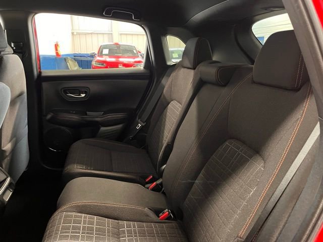 Used 2025 Honda HR-V Sport image 19