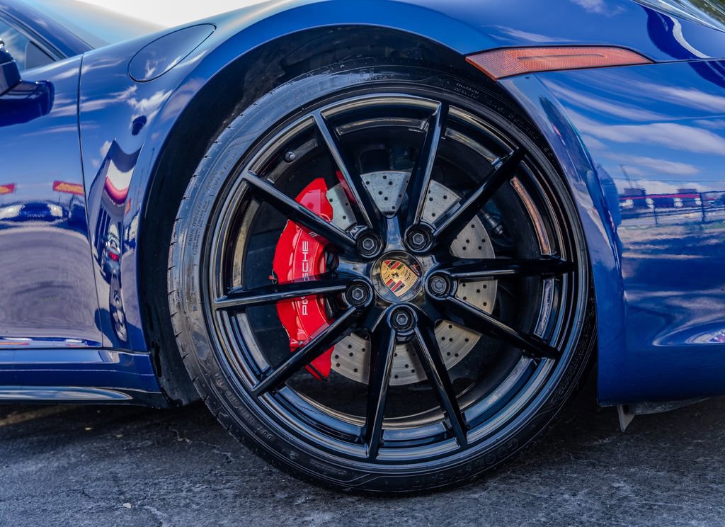 Used 2024 Porsche 911 Carrera S w/ Sport Package image 30