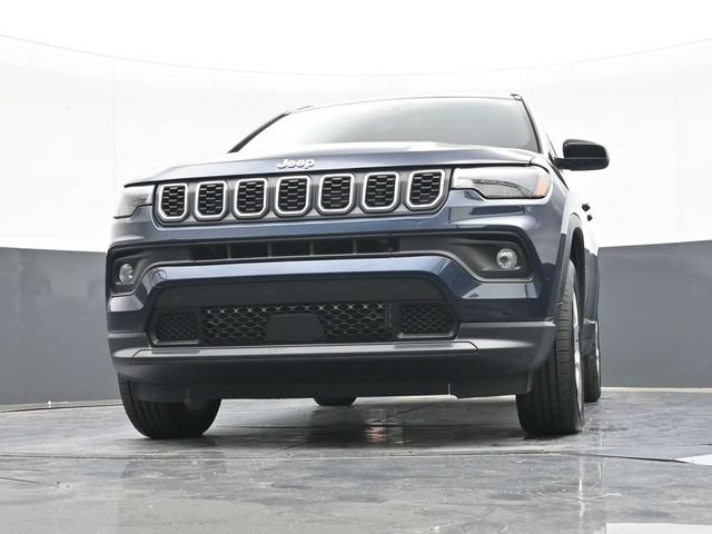 Used 2024 Jeep Compass Latitude AWD/4WD image 53