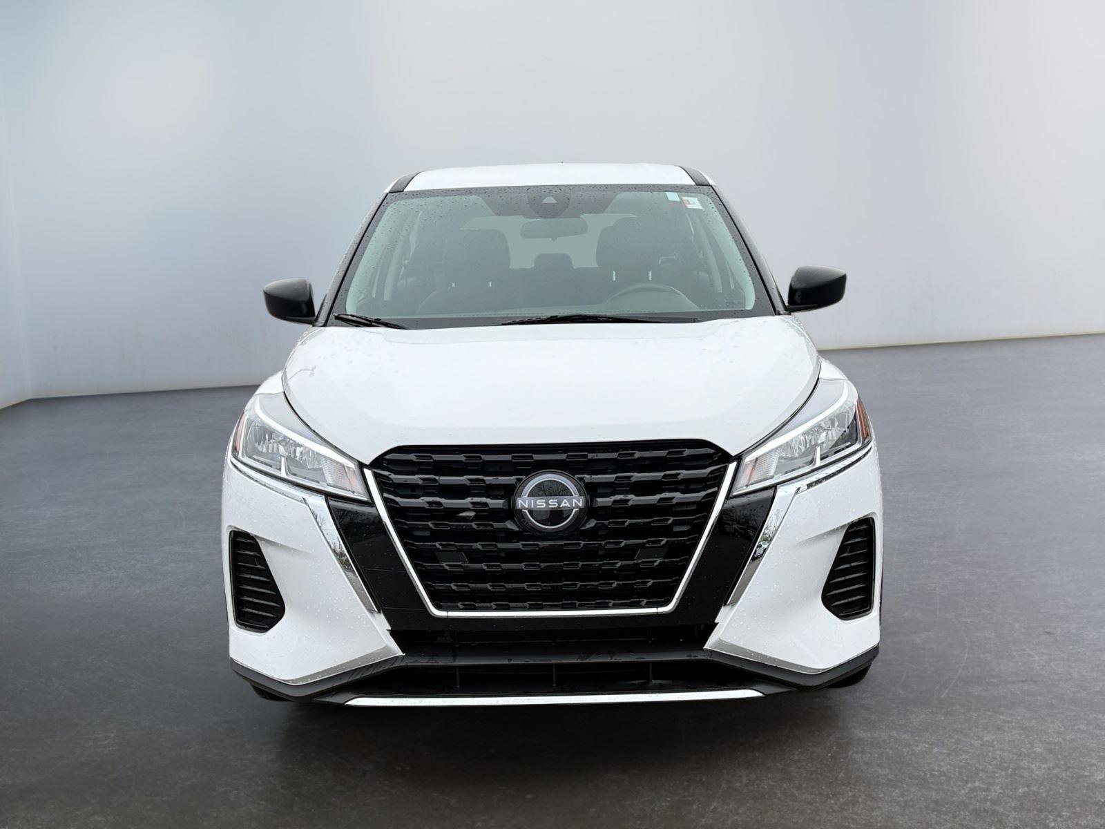 Used 2022 Nissan Kicks S image 8