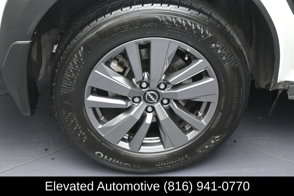 Used 2024 Nissan Pathfinder S AWD/4WD image 5