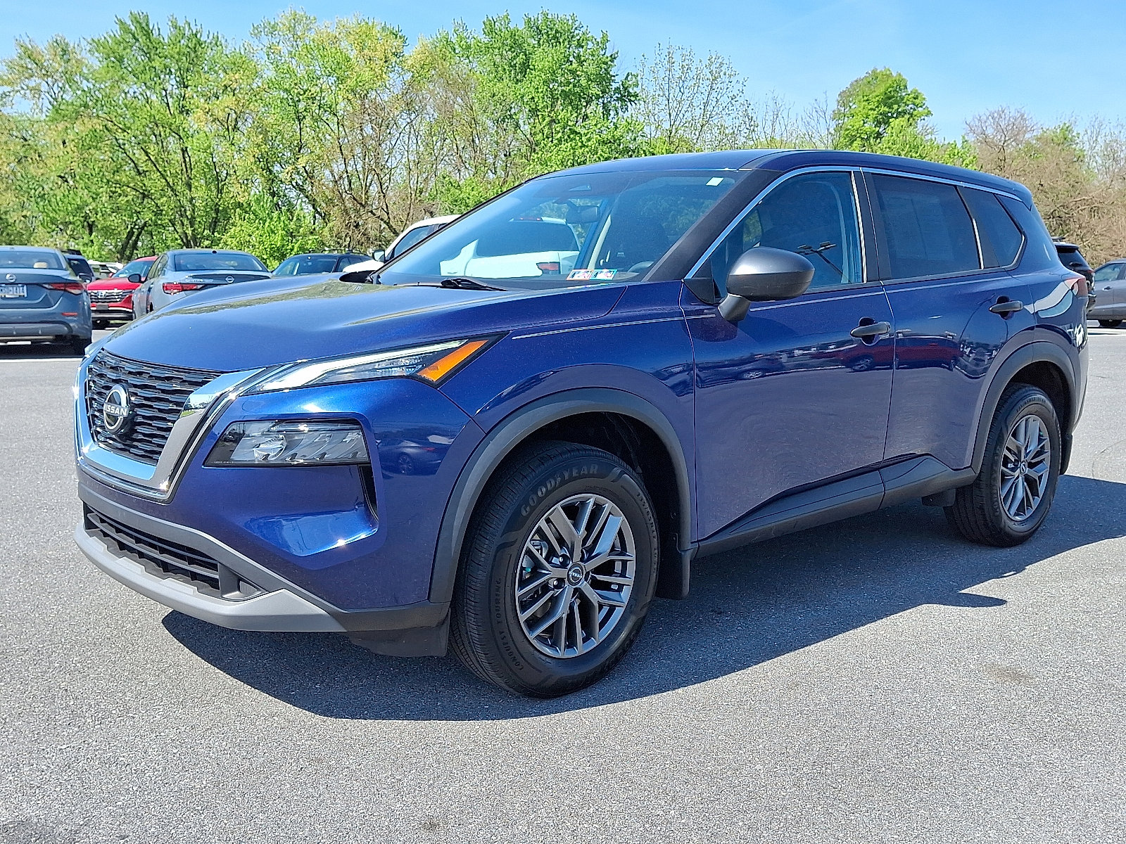 Certified 2023 Nissan Rogue S AWD/4WD image 3